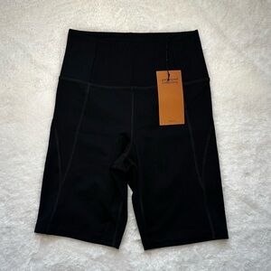 New GIRLFRIEND COLLECTIVE High-Waisted Black Biker Athletic Workout Short Size S